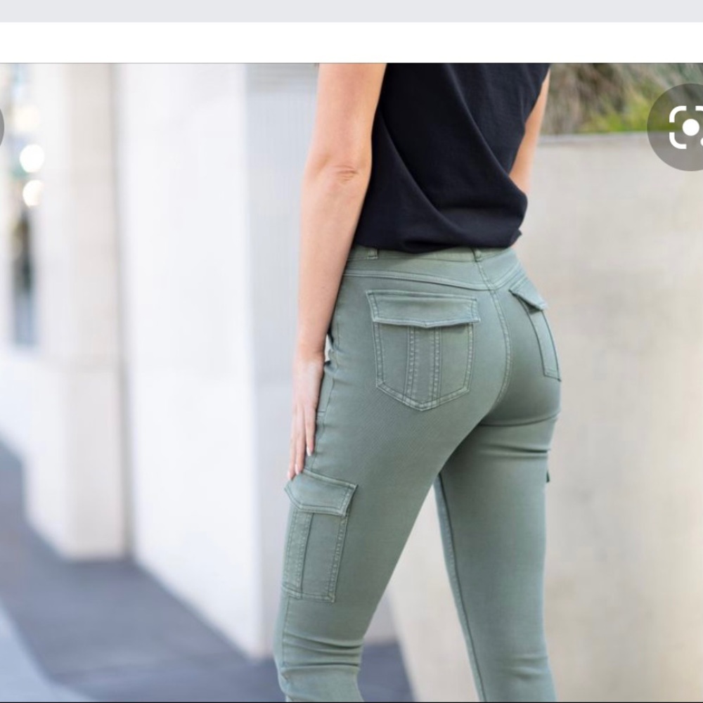 NEW Spanx khaki green cargo pants medium